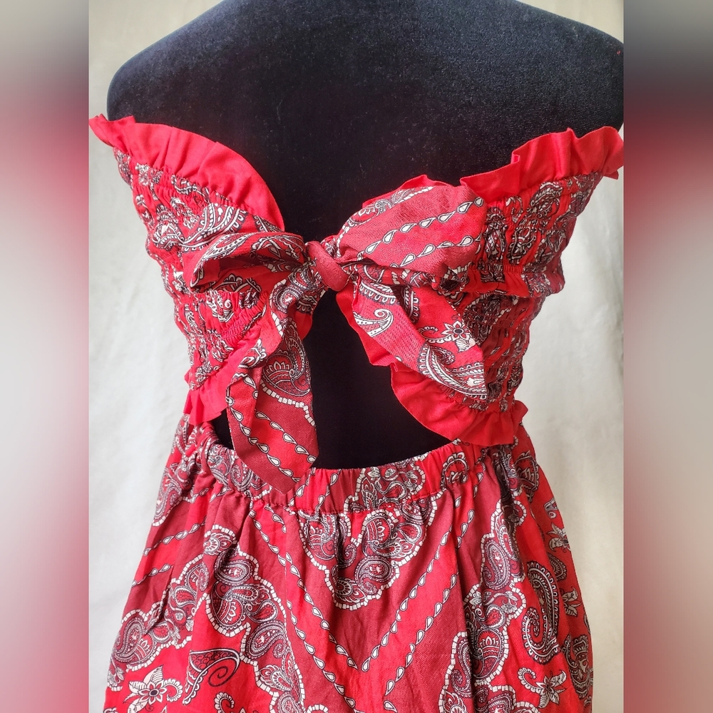 Coral Strapless Paisley Print REVERSIBLE Smocked Dress Size Medium NWOT - Picture 6 of 6